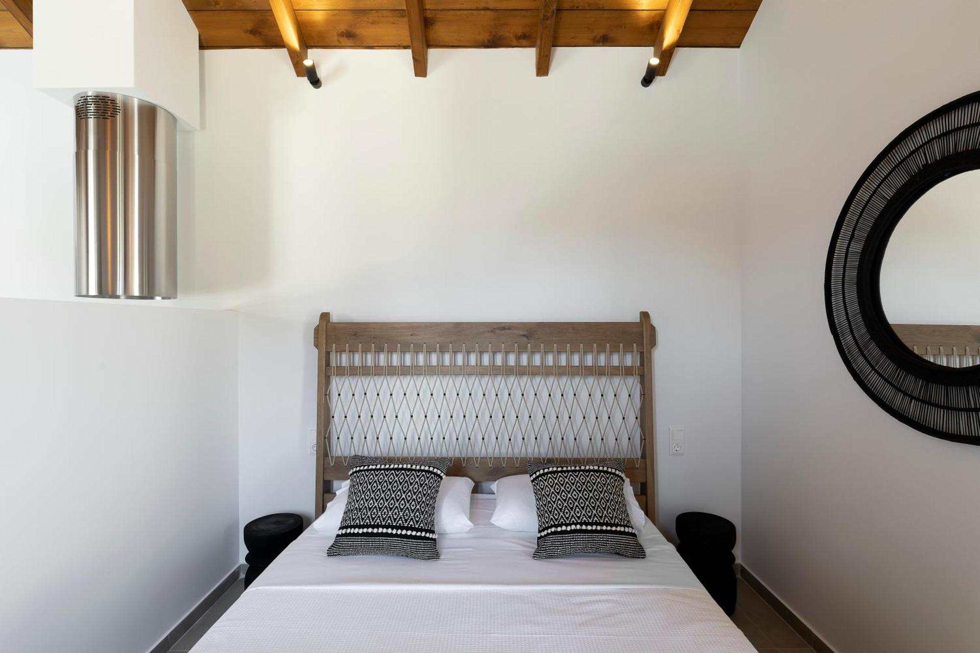 Lichnos Luxury Suites Sourpi Exterior foto